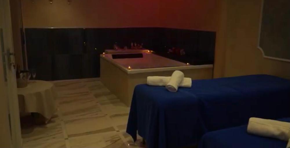 Hotel Villa Medici ロッカ・サン・ジョヴァンニ エクステリア 写真