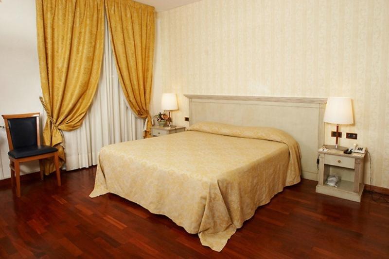 Hotel Villa Medici ロッカ・サン・ジョヴァンニ エクステリア 写真