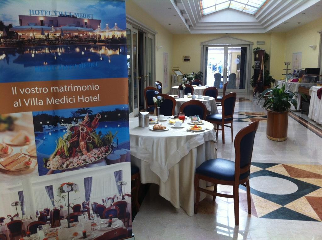 Hotel Villa Medici ロッカ・サン・ジョヴァンニ エクステリア 写真