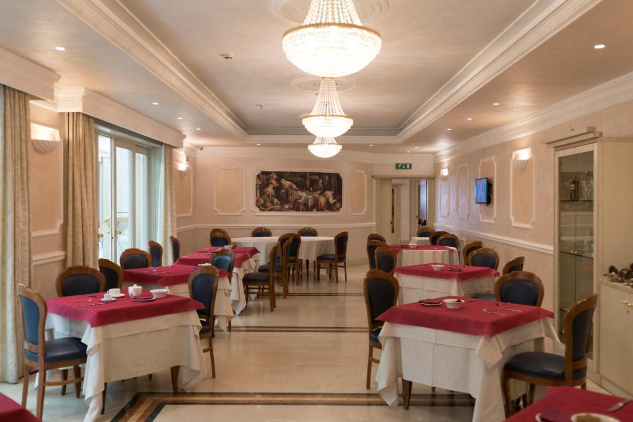 Hotel Villa Medici ロッカ・サン・ジョヴァンニ エクステリア 写真