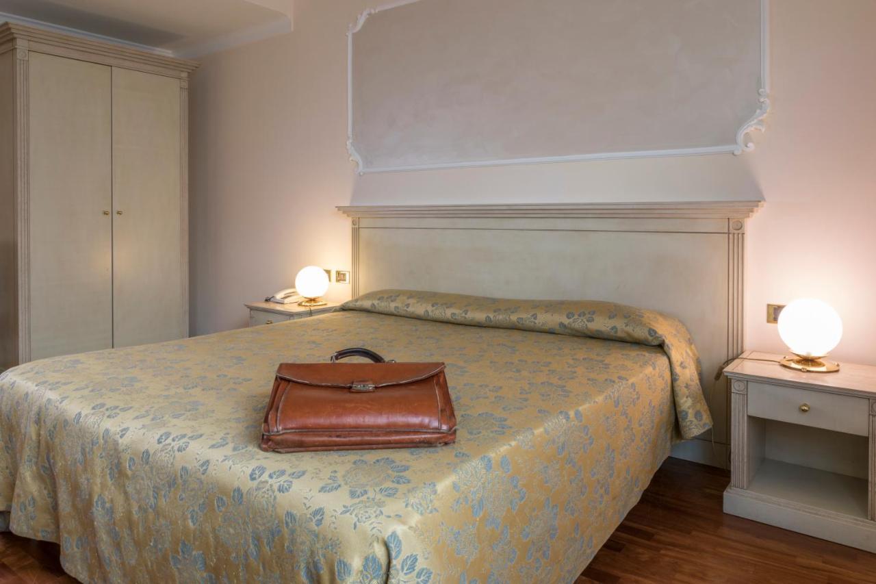 Hotel Villa Medici ロッカ・サン・ジョヴァンニ エクステリア 写真