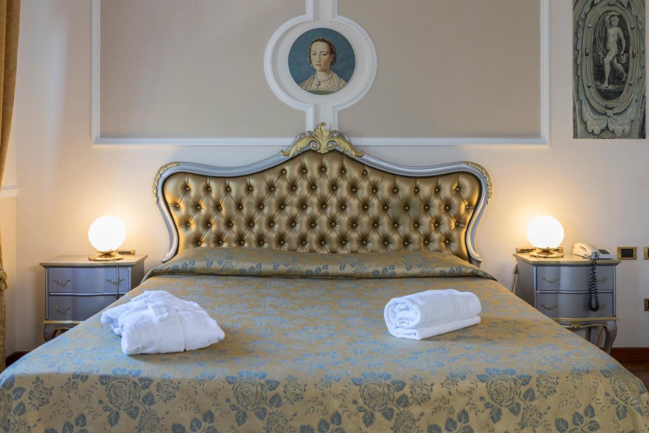 Hotel Villa Medici ロッカ・サン・ジョヴァンニ エクステリア 写真